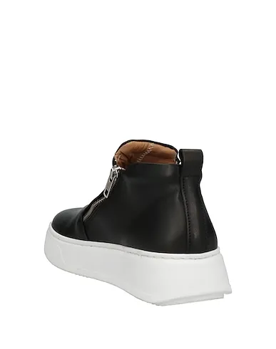 https://images.styletyx.com/images/black-leather-sneakers-loretta-pettinari-12920369_3.webp