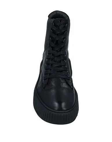 https://images.styletyx.com/images/black-leather-sneakers-manas-2878427_4.webp