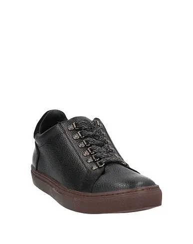 https://images.styletyx.com/images/black-leather-sneakers-pertini-1549854807_2.webp