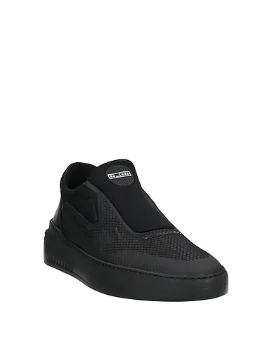 https://images.styletyx.com/images/black-leather-sneakers-tod-s-no-code-711334731_2.webp