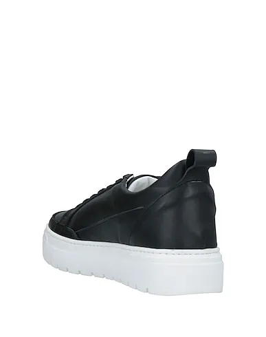 https://images.styletyx.com/images/black-leather-sneakers-tsd12-2914764_3.webp