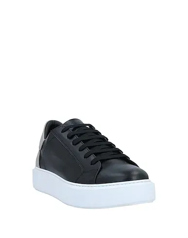 https://images.styletyx.com/images/black-leather-sneakers-ylati-1365794_2.webp