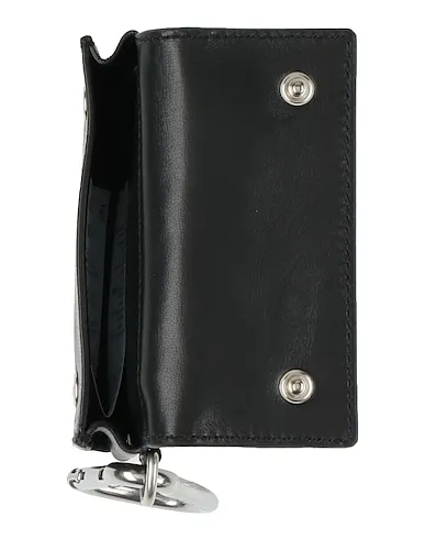 https://images.styletyx.com/images/black-leather-wallet-oamc-1550620876_3.webp