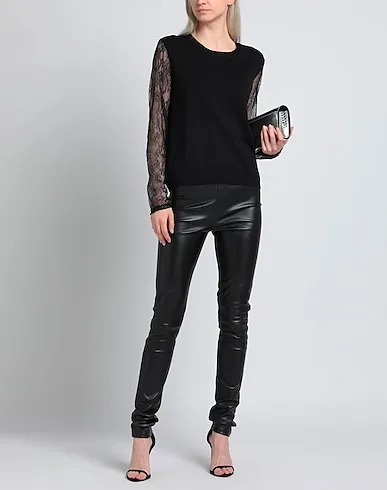 https://images.styletyx.com/images/black-leggings-maison-margiela-13371166_2.webp
