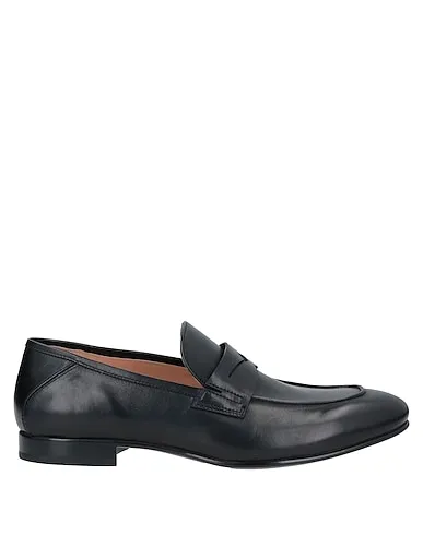 https://images.styletyx.com/images/black-loafers-fabi-13553063_1.webp