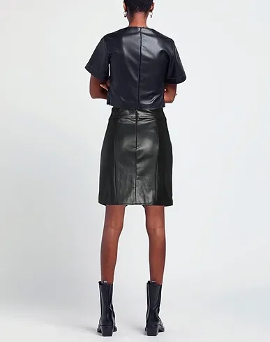 https://images.styletyx.com/images/black-mini-skirt-guess-1005228110_3.webp