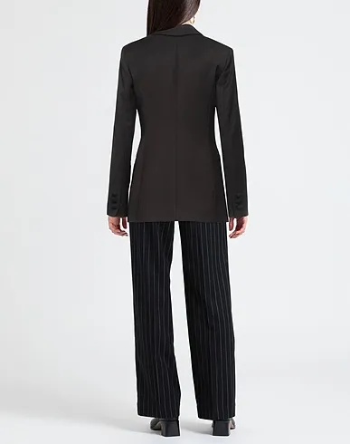 https://images.styletyx.com/images/black-plain-weave-blazer-olla-pareg-1006119144_3.webp