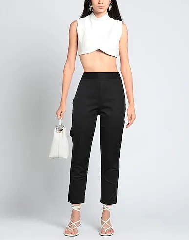 https://images.styletyx.com/images/black-plain-weave-casual-pants-amne-1174001606_2.webp