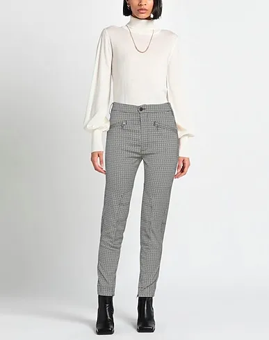 https://images.styletyx.com/images/black-plain-weave-casual-pants-dondup-2896478_2.webp