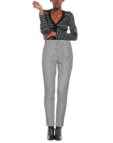 https://images.styletyx.com/images/black-plain-weave-casual-pants-hugo-boss-2029533_2.webp