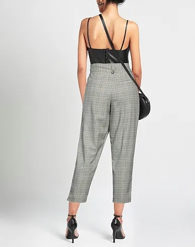 https://images.styletyx.com/images/black-plain-weave-casual-pants-iblues-3154661_3.webp