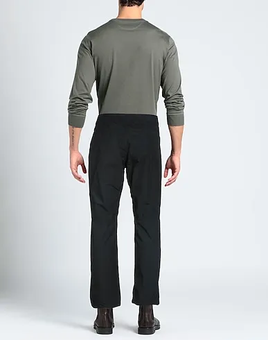 https://images.styletyx.com/images/black-plain-weave-casual-pants-nonnative-1132619327_3.webp