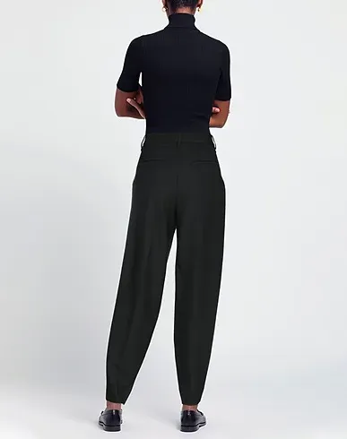 https://images.styletyx.com/images/black-plain-weave-casual-pants-room-52-632518_3.webp