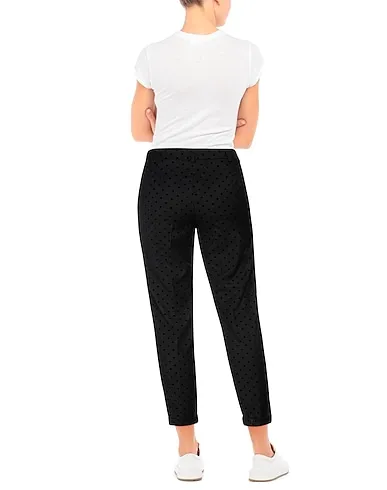 https://images.styletyx.com/images/black-plain-weave-casual-pants-silvian-heach-1549312229_3.webp