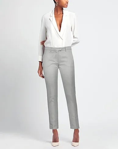 https://images.styletyx.com/images/black-plain-weave-casual-pants-slowear-1005700760_2.webp