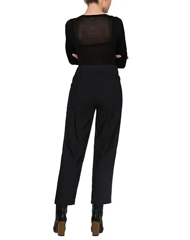 https://images.styletyx.com/images/black-plain-weave-casual-pants-tadaski-1645197_3.webp