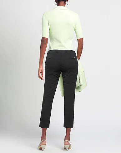 https://images.styletyx.com/images/black-plain-weave-casual-pants-tramarossa-873936489_3.webp