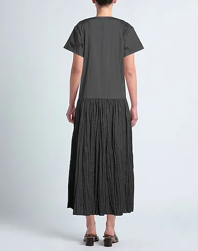 https://images.styletyx.com/images/black-plain-weave-long-dress-virginia-bizzi-3291224_3.webp