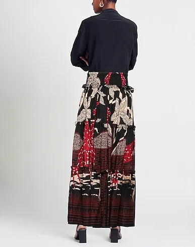 https://images.styletyx.com/images/black-plain-weave-maxi-skirts-connor-blake-13069539_3.webp