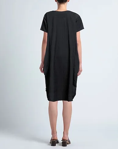 https://images.styletyx.com/images/black-plain-weave-midi-dress-virginia-bizzi-1224512586_3.webp