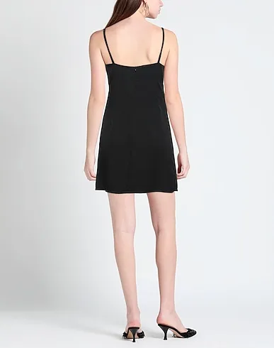 https://images.styletyx.com/images/black-plain-weave-short-dress-o-dan-li-3311355_3.webp