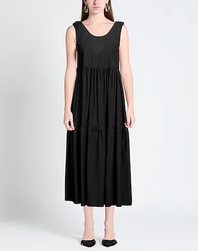 https://images.styletyx.com/images/black-poplin-midi-dress-gentryportofino-13186540_2.webp