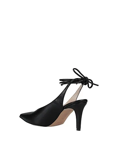 https://images.styletyx.com/images/black-pump-geneve-1432661_3.webp