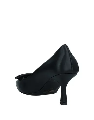 https://images.styletyx.com/images/black-pump-nila-nila-13659515_3.webp