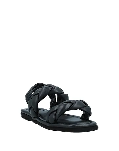 https://images.styletyx.com/images/black-sandals-181-1398505_2.webp