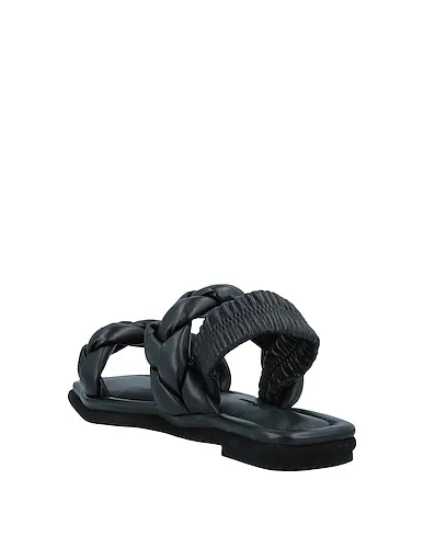 https://images.styletyx.com/images/black-sandals-181-1398505_3.webp