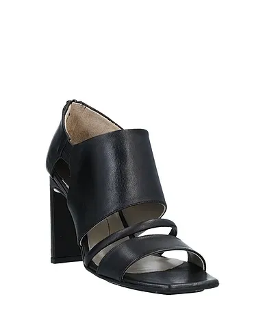 https://images.styletyx.com/images/black-sandals-ixos-819554_2.webp