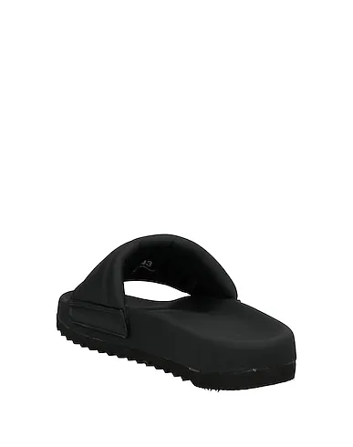 https://images.styletyx.com/images/black-sandals-marcelo-burlon-13086709_3.webp
