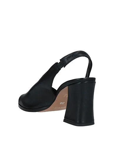 https://images.styletyx.com/images/black-sandals-pierfrancesco-vincenti-13351839_3.webp