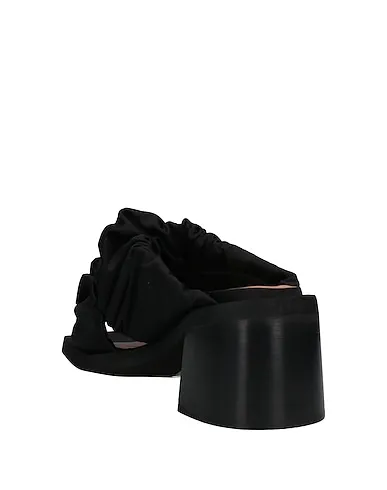 https://images.styletyx.com/images/black-satin-sandals-ganni-13198601_3.webp