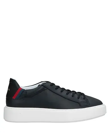 https://images.styletyx.com/images/black-sneakers-barracuda-3002600_1.webp