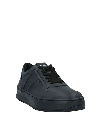 https://images.styletyx.com/images/black-sneakers-tod-s-994689_2.webp