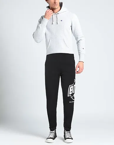 https://images.styletyx.com/images/black-sweatshirt-casual-pants-bhmg-13330380_2.webp