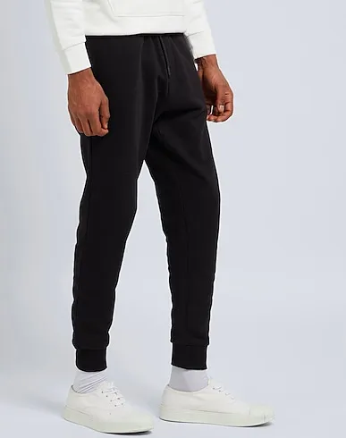https://images.styletyx.com/images/black-sweatshirt-casual-pants-selected-homme-3125059_4.webp