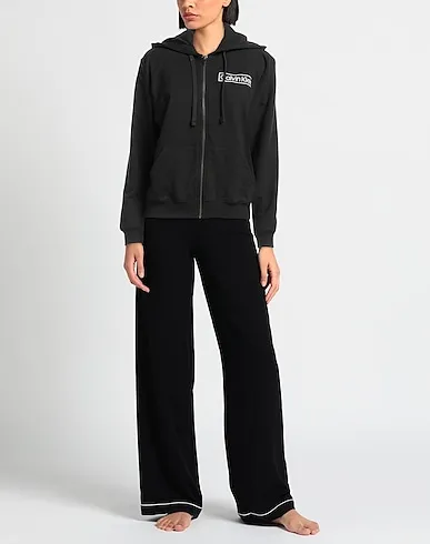 https://images.styletyx.com/images/black-sweatshirt-sleepwear-calvin-klein-1552169191_2.webp