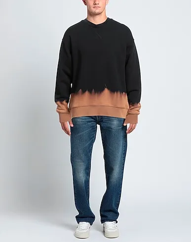 https://images.styletyx.com/images/black-sweatshirt-sweatshirt-n21-13359155_2.webp