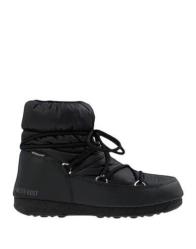 https://images.styletyx.com/images/black-techno-fabric-ankle-boot-moon-boot-low-nylon-wp-2-moon-boot-2308216_1.webp