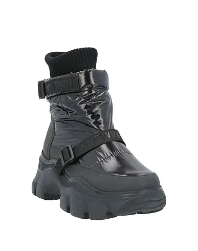https://images.styletyx.com/images/black-techno-fabric-ankle-boot-my-twin-twinset-710950412_2.webp