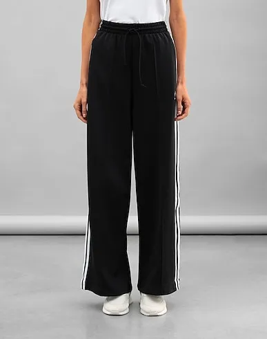https://images.styletyx.com/images/black-techno-fabric-casual-pants-relaxed-pant-pb-adidas-470496744_2.webp