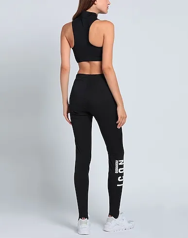 https://images.styletyx.com/images/black-techno-fabric-leggings-dsquared2-1639730365_3.webp