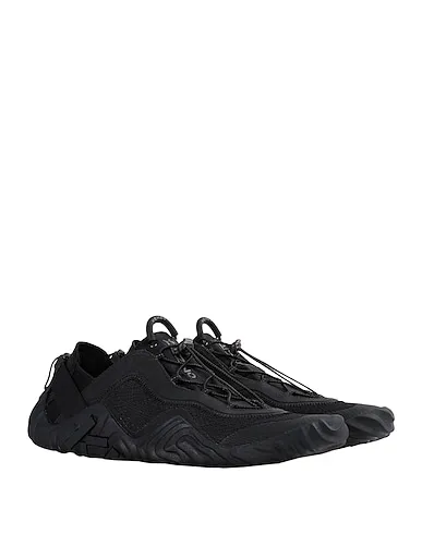 https://images.styletyx.com/images/black-techno-fabric-sneakers-basket-basse-kenzo-1368846_2.webp