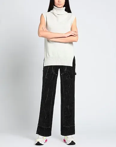 https://images.styletyx.com/images/black-velvet-casual-pants-stella-mccartney-1223862317_2.webp