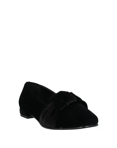 https://images.styletyx.com/images/black-velvet-loafers-6carina-1553270938_2.webp