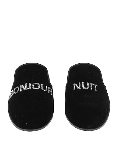 https://images.styletyx.com/images/black-velvet-mules-and-clogs-giuseppe-zanotti-2230341_4.webp