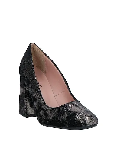 https://images.styletyx.com/images/black-velvet-pump-6carina-1549855321_2.webp