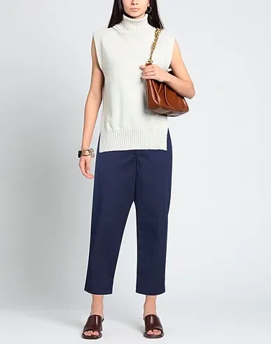 https://images.styletyx.com/images/blue-cotton-twill-casual-pants-bellerose-1205267149_2.webp